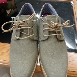 Perry Ellis Men's Green Canvas Oxfords